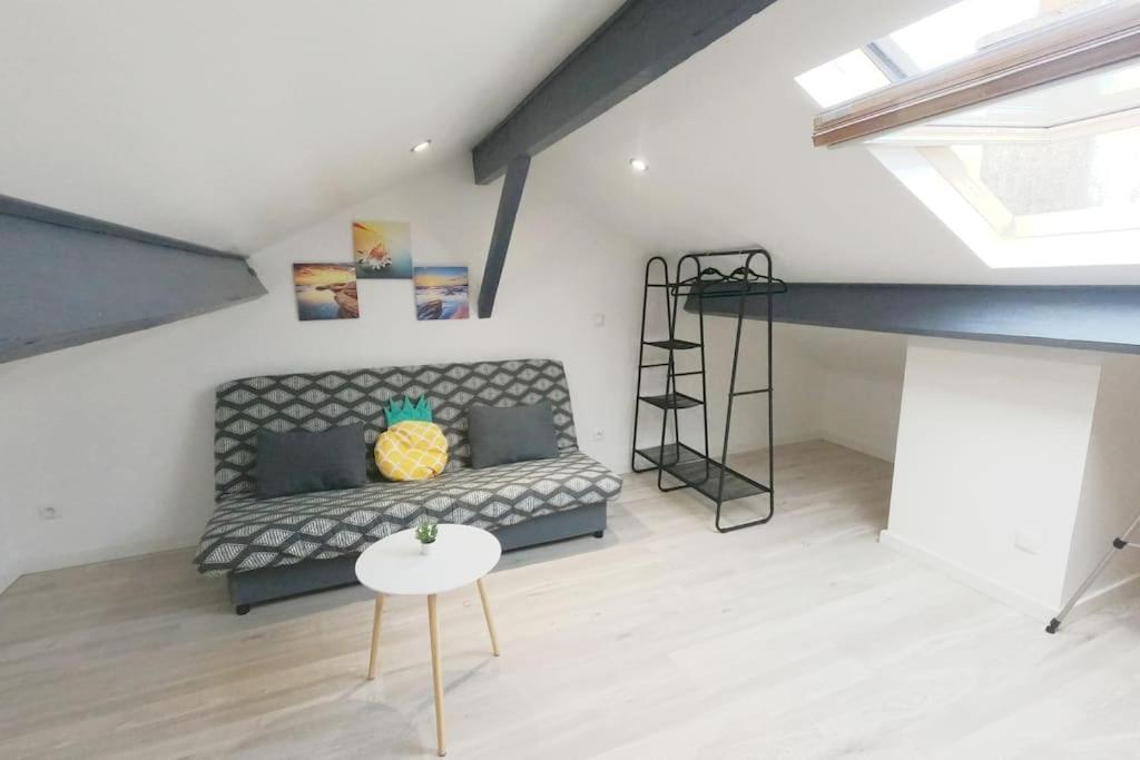 דירות סן-קוונטן Atypique T1 Duplex - Wifi .Parking .Proche .Gare מראה חיצוני תמונה